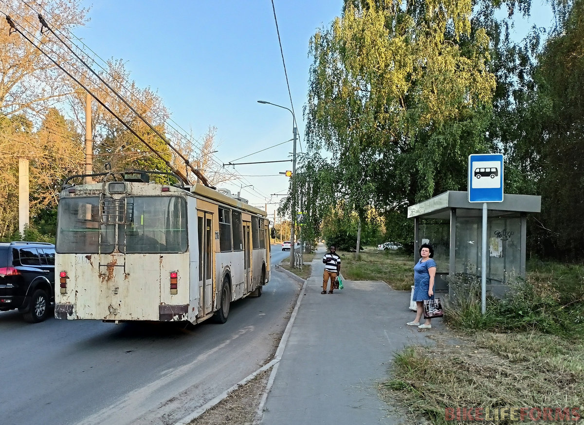 Рязань, окраины. Почти без остановок. Не жалую большие города. В 22-ом я видел центр. А теперь? Наверно, всё идет по плану.