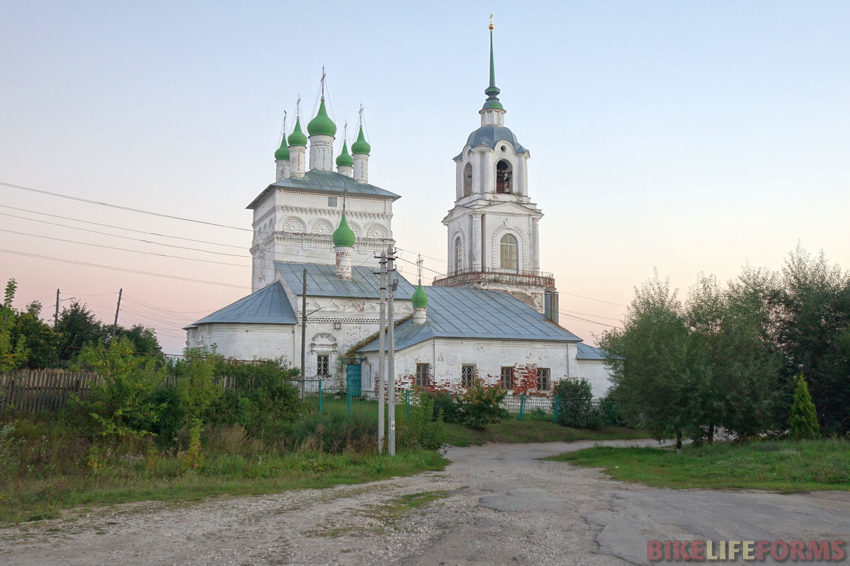 Христианских храмов в городке немало, я насчитал не менее 7.